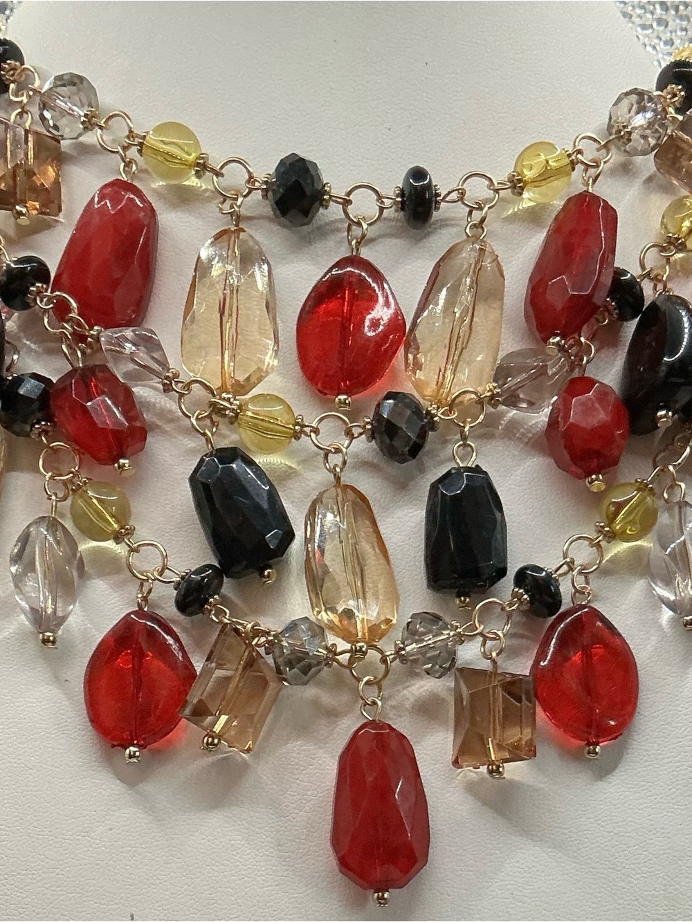 ERICA LYONS UNMARKED RED BLACK AND GOLD BEADED STATEMENT NECKLACE